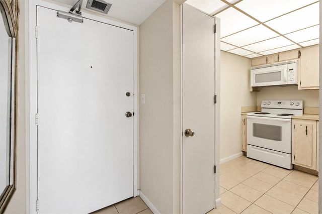 3540 S Ocean Boulevard 808w, South Palm Beach, FL 33480