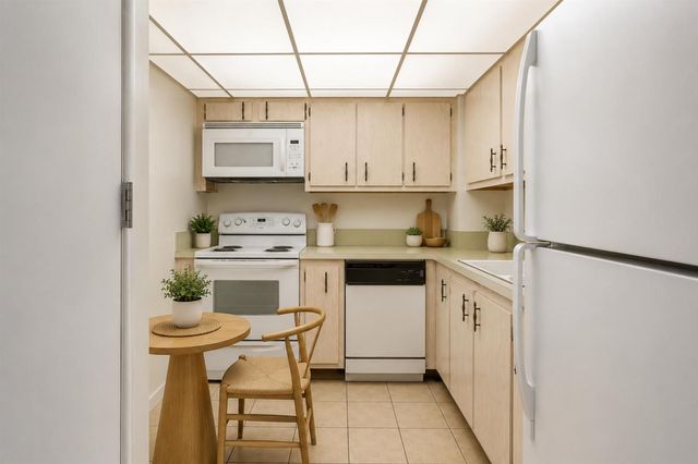 3540 S Ocean Boulevard 808w, South Palm Beach, FL 33480