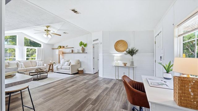 6125 SHIRLEY AVENUE, Gibsonton, FL 33534