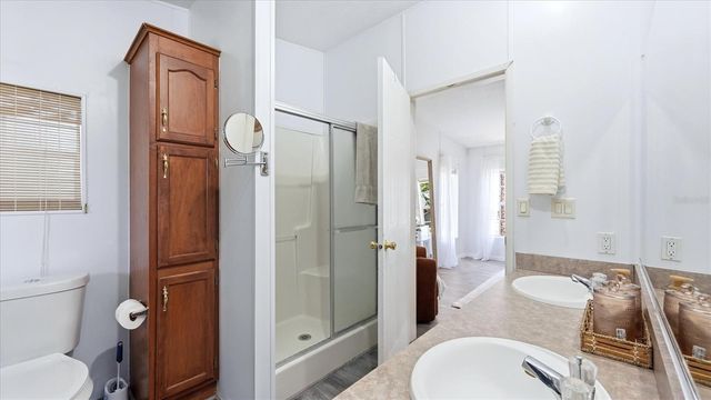 6125 SHIRLEY AVENUE, Gibsonton, FL 33534