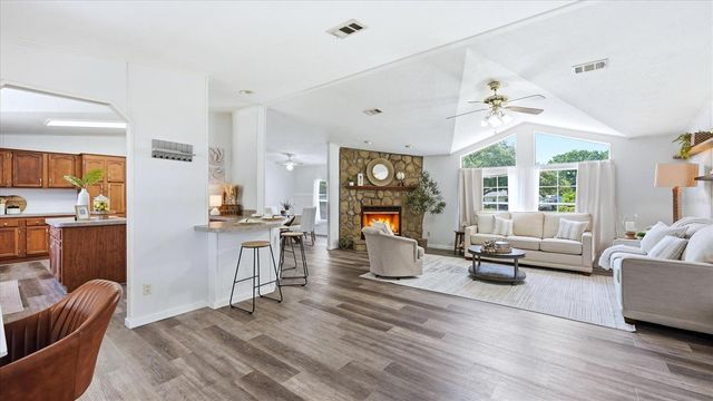 6125 SHIRLEY AVENUE, Gibsonton, FL 33534