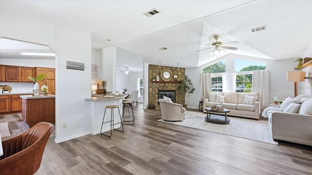 6125 SHIRLEY AVENUE, Gibsonton, FL 33534