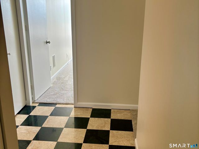 1 Gold Street 23G, Hartford, CT 06103