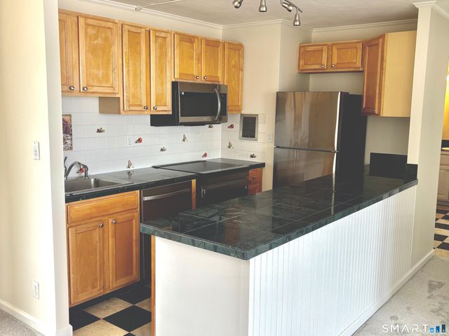 1 Gold Street 23G, Hartford, CT 06103
