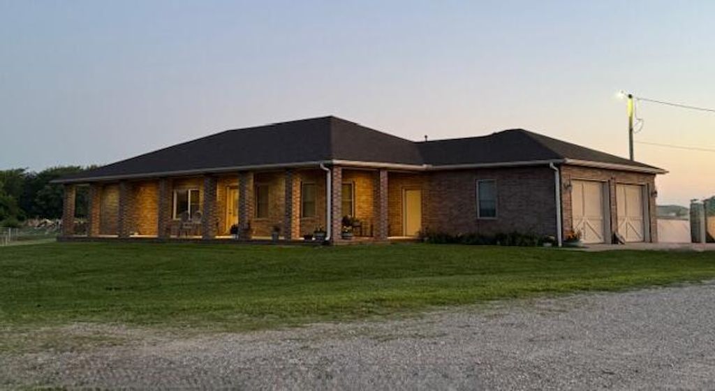 515 N Dalton Street, Everton, MO 65646