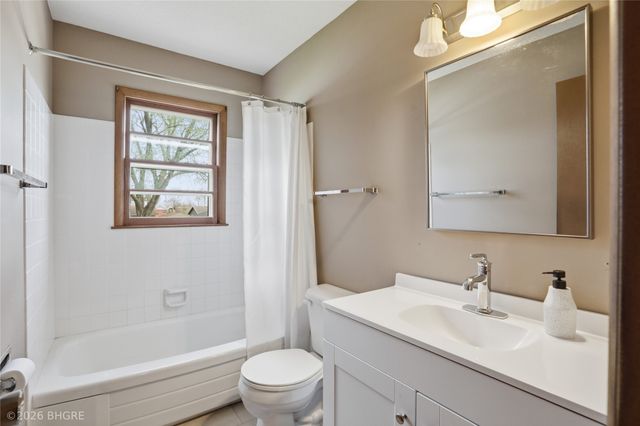 4205 67th Street, Urbandale, IA 50322