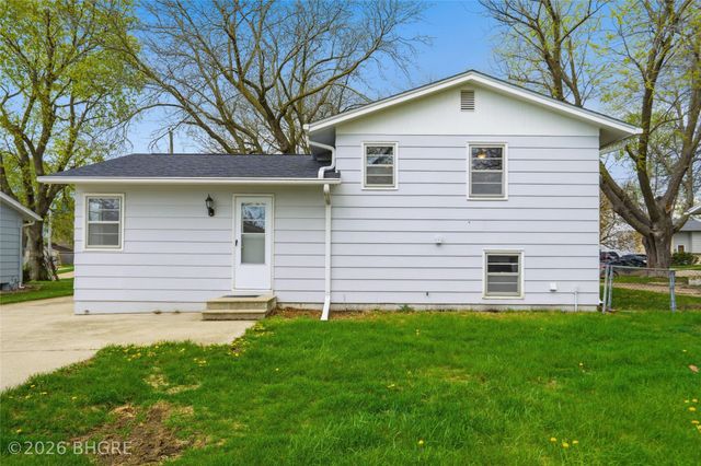 4205 67th Street, Urbandale, IA 50322