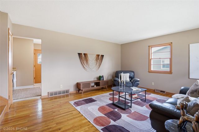 4205 67th Street, Urbandale, IA 50322