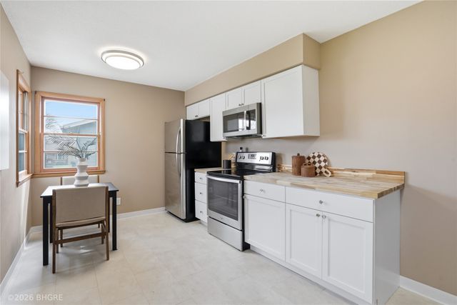 4205 67th Street, Urbandale, IA 50322