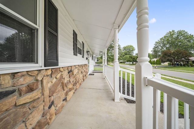 351 N Rocky Fork Drive N, Gahanna, OH 43230