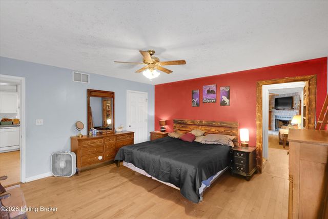 384 Indian Trace, Shepherdsville, KY 40165