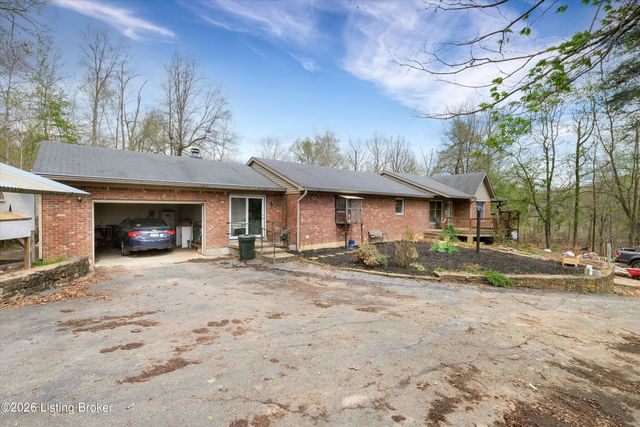 384 Indian Trace, Shepherdsville, KY 40165