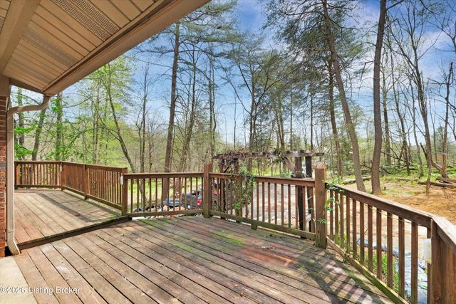 384 Indian Trace, Shepherdsville, KY 40165