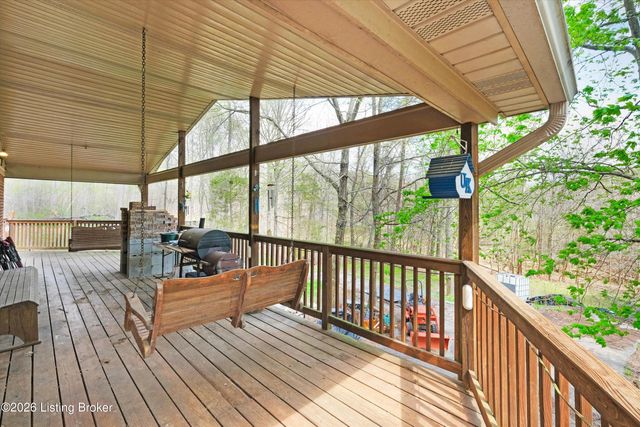384 Indian Trace, Shepherdsville, KY 40165