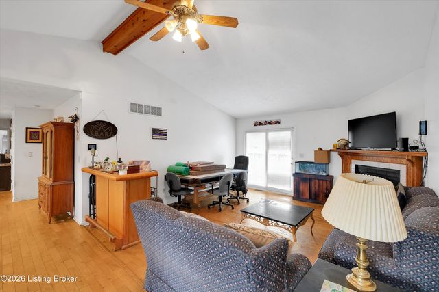 384 Indian Trace, Shepherdsville, KY 40165