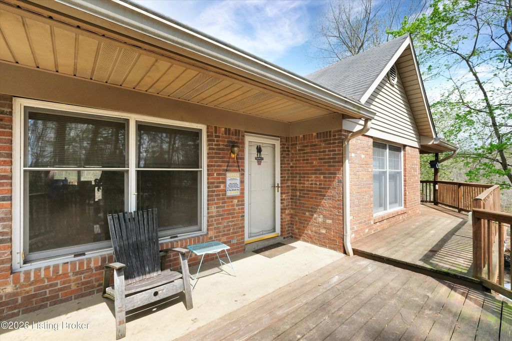 384 Indian Trace, Shepherdsville, KY 40165