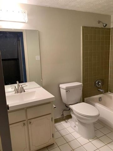 1337 Woodstone Trace, Morrow, GA 30260