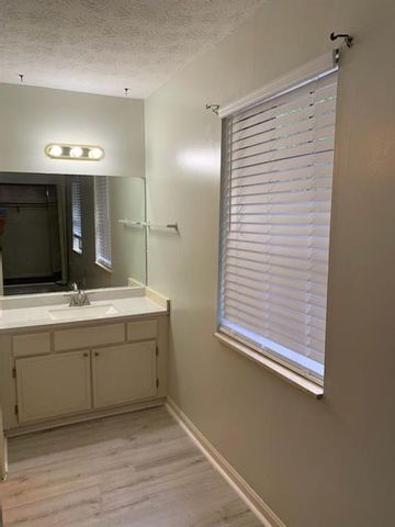 1337 Woodstone Trace, Morrow, GA 30260