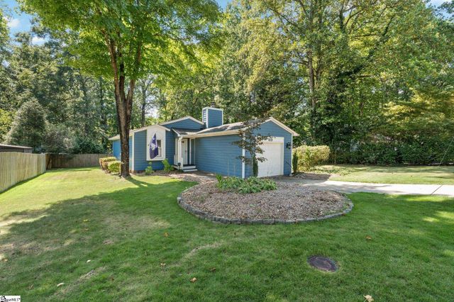 1009 Summit Drive, Greenville, SC 29609