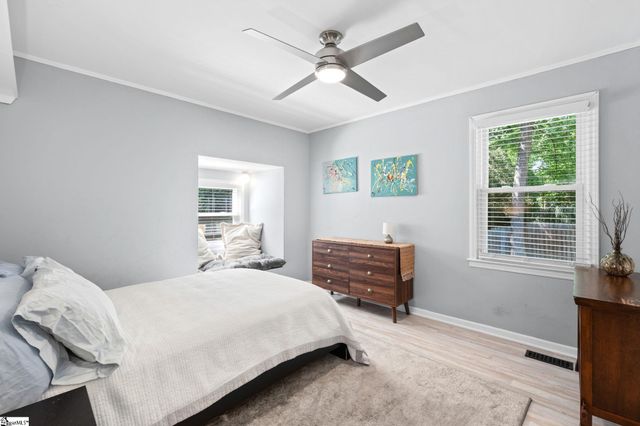 1009 Summit Drive, Greenville, SC 29609
