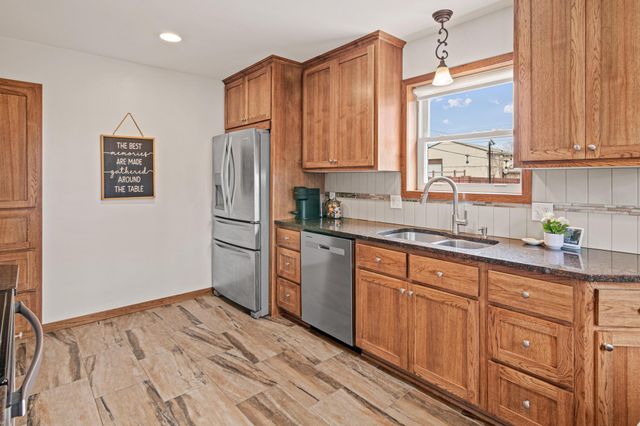 333 S Orange Street, Waconia, MN 55387