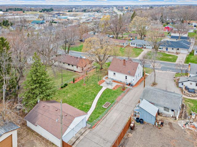 333 S Orange Street, Waconia, MN 55387