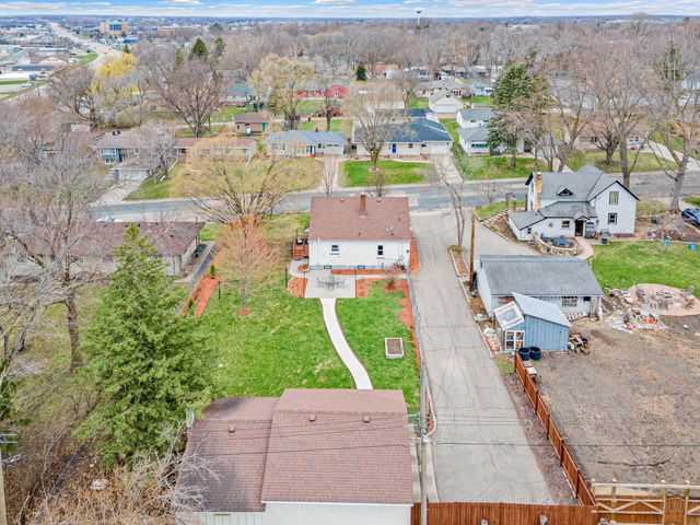 333 S Orange Street, Waconia, MN 55387