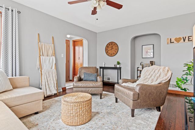 333 S Orange Street, Waconia, MN 55387