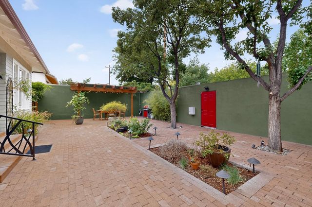 314 12th Street NW, Albuquerque, NM 87102