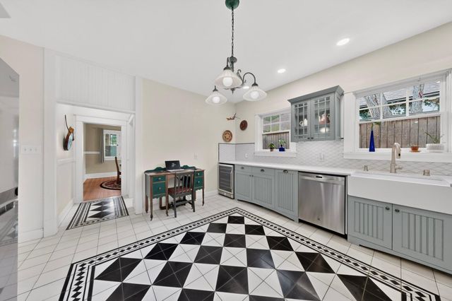 314 12th Street NW, Albuquerque, NM 87102