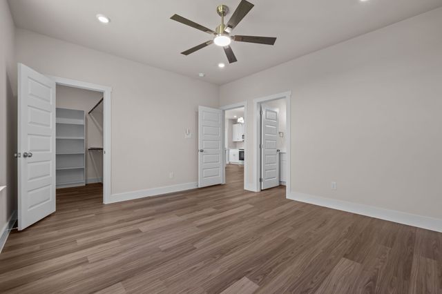 2623 Creekview Drive, Granbury, TX 76048