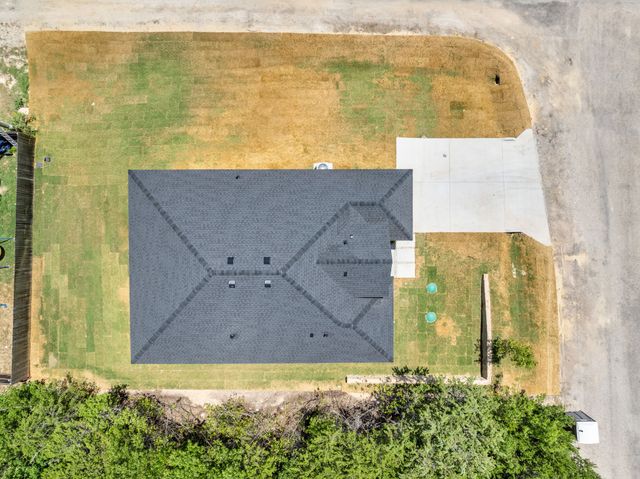 2623 Creekview Drive, Granbury, TX 76048