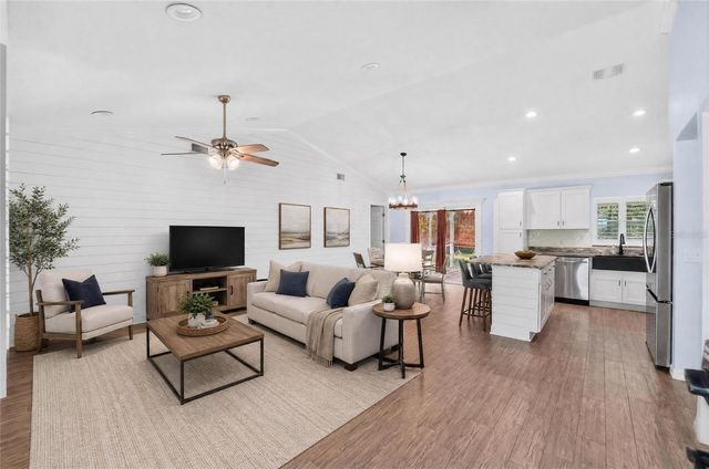 11108 W THOREAU PLACE, Crystal River, FL 34428