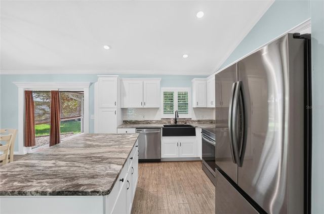 11108 W THOREAU PLACE, Crystal River, FL 34428