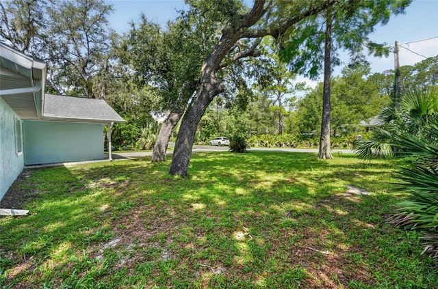 11108 W THOREAU PLACE, Crystal River, FL 34428