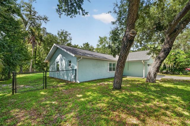 11108 W THOREAU PLACE, Crystal River, FL 34428