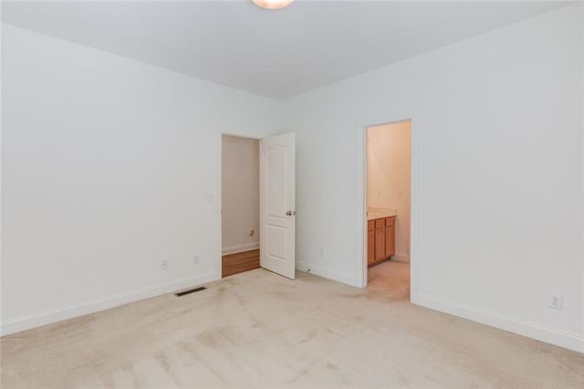 2640 Ivy Brook Lane NE, Buford, GA 30519