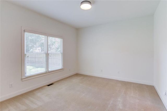 2640 Ivy Brook Lane NE, Buford, GA 30519