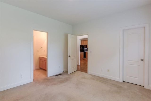 2640 Ivy Brook Lane NE, Buford, GA 30519