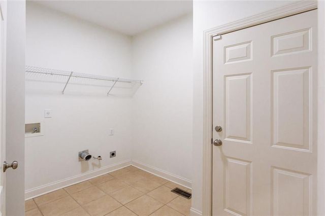 2640 Ivy Brook Lane NE, Buford, GA 30519