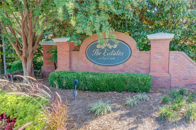 2640 Ivy Brook Lane NE, Buford, GA 30519