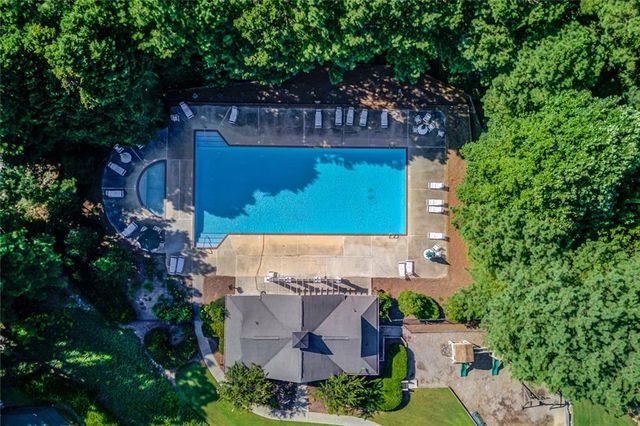 2640 Ivy Brook Lane NE, Buford, GA 30519
