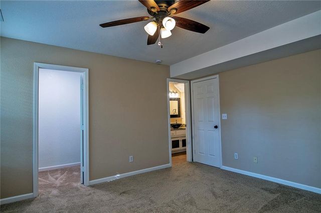 3413 Sweetgrass Court, Lawrence, KS 66049