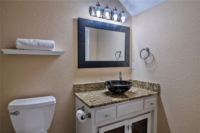 3413 Sweetgrass Court, Lawrence, KS 66049