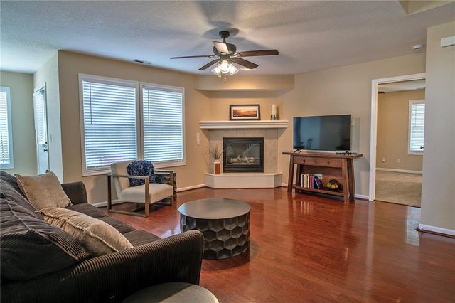 3413 Sweetgrass Court, Lawrence, KS 66049