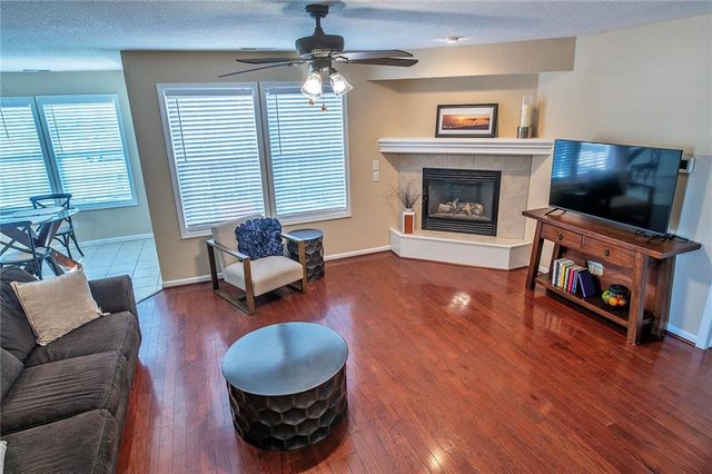 3413 Sweetgrass Court, Lawrence, KS 66049