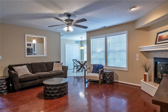 3413 Sweetgrass Court, Lawrence, KS 66049