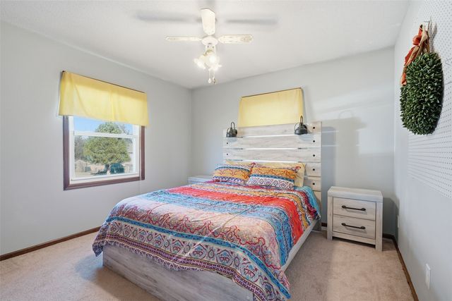 709 Arrowhead Lane NE, Cedar Rapids, IA 52402