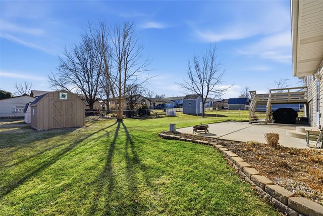 709 Arrowhead Lane NE, Cedar Rapids, IA 52402