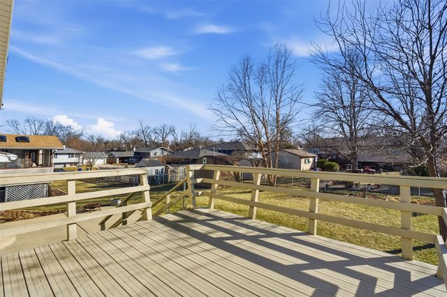 709 Arrowhead Lane NE, Cedar Rapids, IA 52402